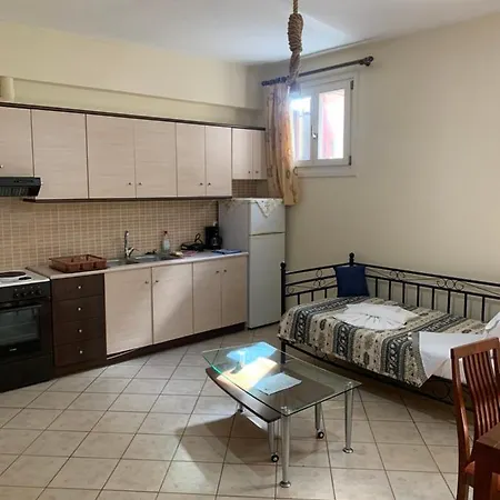 Little Yard & #4 Apartmán *