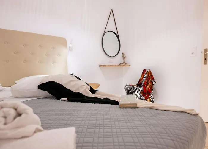 Lägenhet Little Yard & #4 Naxos City