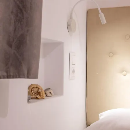 Little Yard & #4 アパート