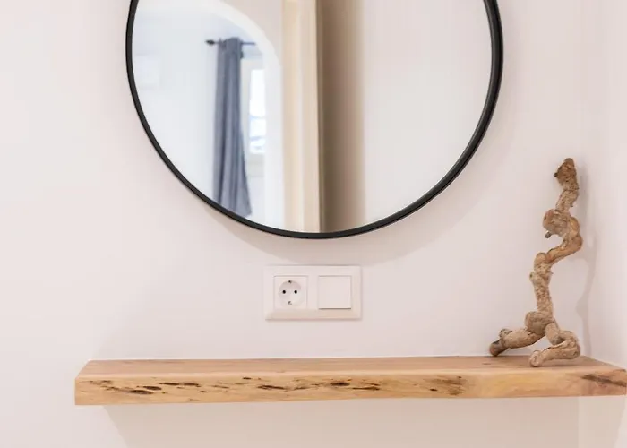 Апартаменты Little Yard & #4 Naxos City