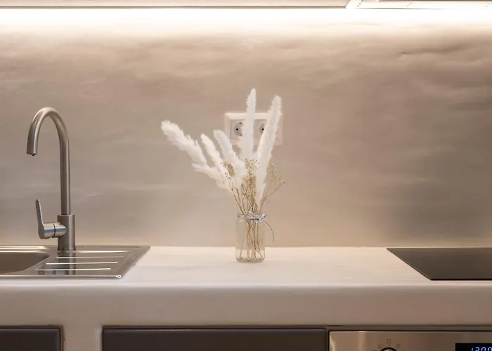 Апартаменты Little Yard & #4 Naxos City