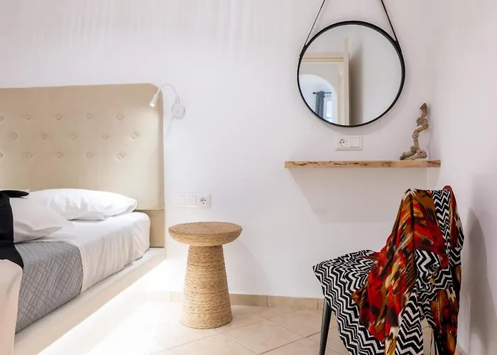 Little Yard & #4 Апартаменты Naxos City